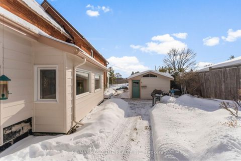 Photo 2 at 17 Victoria Street, Arnprior