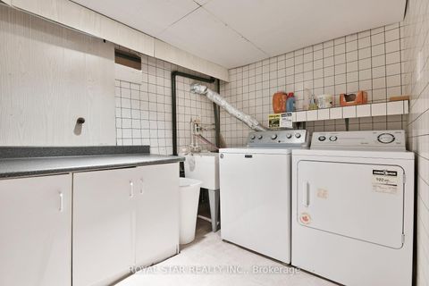 Photo 25 at 84 St Claire Avenue, Nepean (Meadowlands/St. Claire Gardens), Ottawa