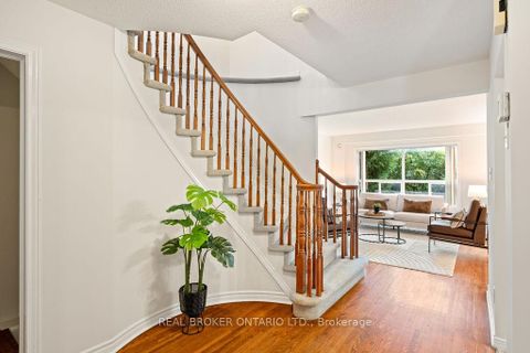 Photo 4 at 2 Sherring Crescent, Kanata Lakes/Heritage Hills, Kanata