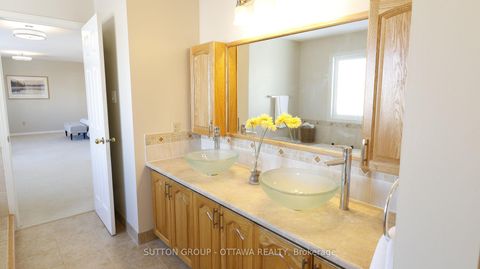 Photo 5 at 22 Appaloosa Drive N, Bridlewood, Kanata