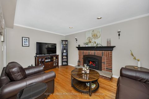 Photo 8 at 1391 Mountainside Crescent E, Bilberry Creek/Queenswood Heights, Orleans