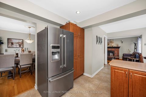 Photo 16 at 1391 Mountainside Crescent E, Bilberry Creek/Queenswood Heights, Orleans