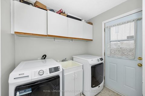 Photo 21 at 1391 Mountainside Crescent E, Bilberry Creek/Queenswood Heights, Orleans