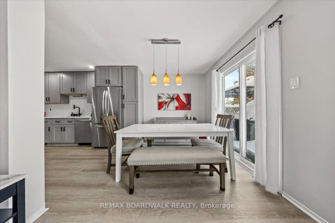 Photo 7 at 294 Valade Crescent, Fallingbrook/Pineridge, Orleans