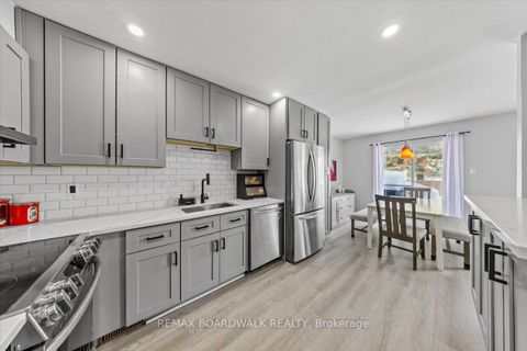 Photo 11 at 294 Valade Crescent, Fallingbrook/Pineridge, Orleans