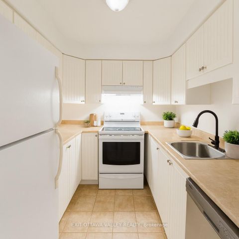 Photo 13 at 3 - 10 Charles Street, Arnprior