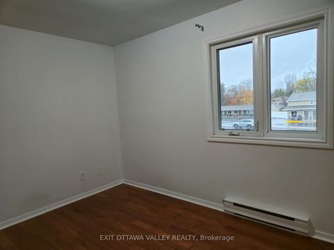 Photo 21 at 3 - 10 Charles Street, Arnprior