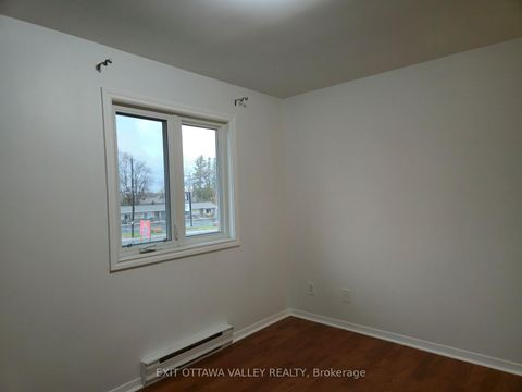 Photo 22 at 3 - 10 Charles Street, Arnprior