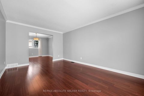 Photo 5 at 944 Raftsman Lane, Convent Glen, Orleans