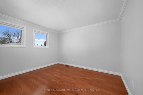 Photo 34 at 944 Raftsman Lane, Convent Glen, Orleans