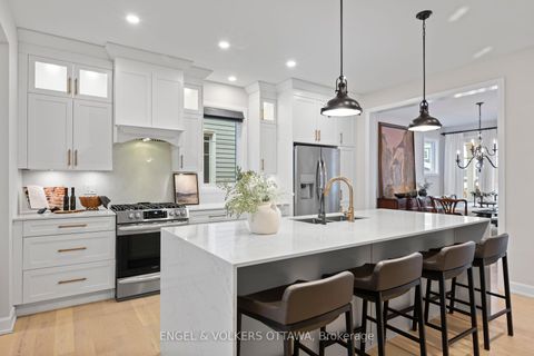 Photo 8 at 23 Pacing Walk, Goulbourn Twp From Franktown Rd/South To Rideau, Stittsville