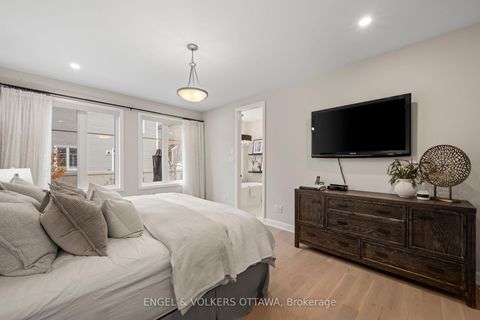 Photo 20 at 23 Pacing Walk, Goulbourn Twp From Franktown Rd/South To Rideau, Stittsville