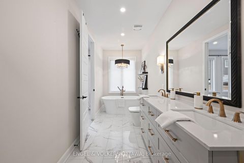 Photo 22 at 23 Pacing Walk, Goulbourn Twp From Franktown Rd/South To Rideau, Stittsville