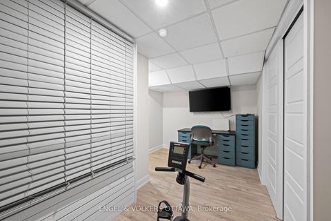 Photo 36 at 23 Pacing Walk, Goulbourn Twp From Franktown Rd/South To Rideau, Stittsville