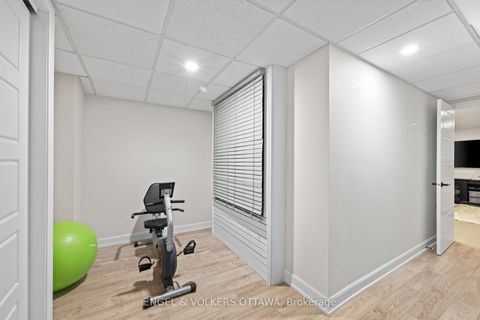 Photo 38 at 23 Pacing Walk, Goulbourn Twp From Franktown Rd/South To Rideau, Stittsville