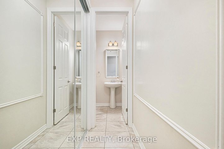 Photo 5 at 186 Lamprey Street, Nepean (Half Moon Bay), Ottawa