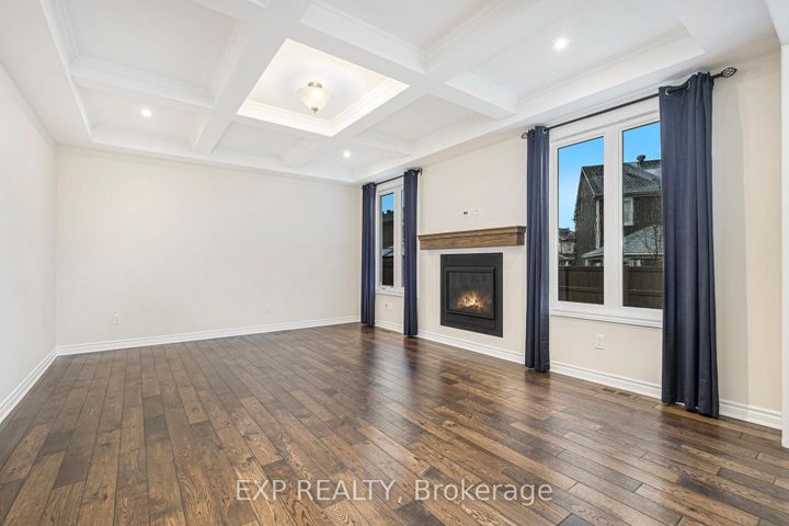 Photo 11 at 186 Lamprey Street, Nepean (Half Moon Bay), Ottawa