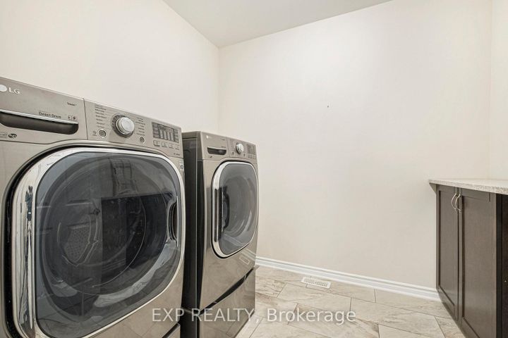 Photo 16 at 186 Lamprey Street, Nepean (Half Moon Bay), Ottawa