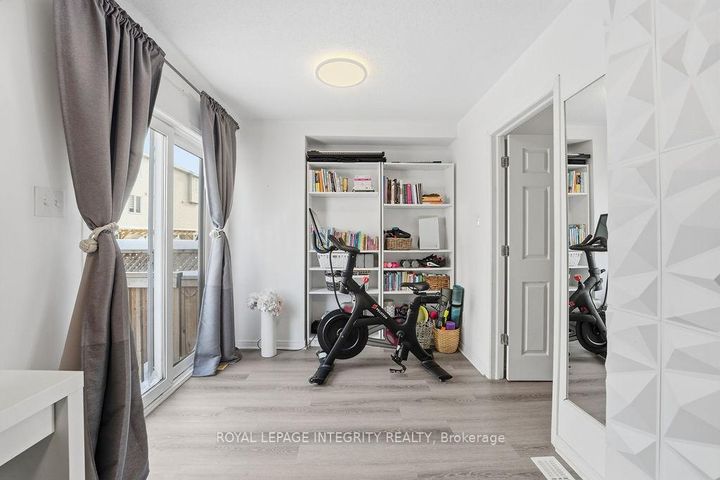 Photo 5 at 404 Sadar Private, Nepean (Cedargrove/Fraserdale), Ottawa