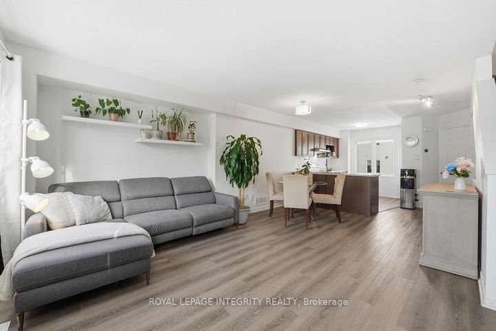Photo 14 at 404 Sadar Private, Nepean (Cedargrove/Fraserdale), Ottawa