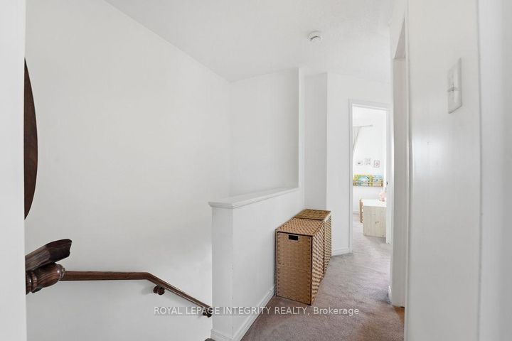 Photo 16 at 404 Sadar Private, Nepean (Cedargrove/Fraserdale), Ottawa