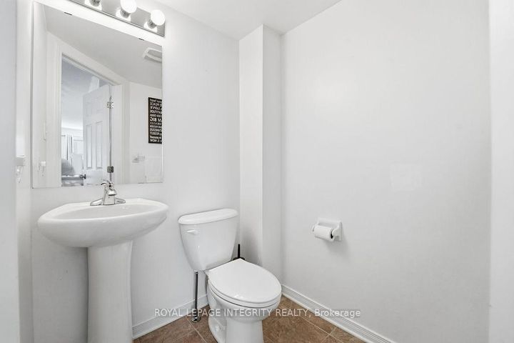 Photo 27 at 404 Sadar Private, Nepean (Cedargrove/Fraserdale), Ottawa