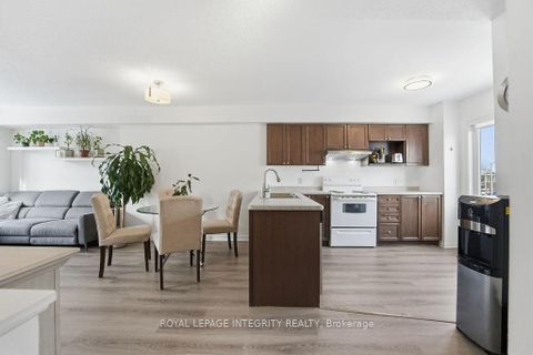 Photo 6 at 404 Sadar Private, Nepean (Cedargrove/Fraserdale), Ottawa