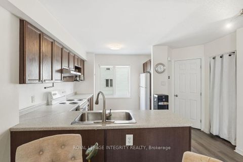 Photo 10 at 404 Sadar Private, Nepean (Cedargrove/Fraserdale), Ottawa