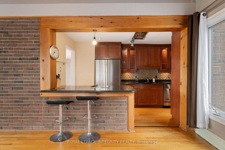 Photo 6 at 2061 Prince Of Wales Drive, Nepean (Rideau Heights/Rideau River), Ottawa