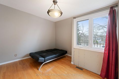Photo 13 at 2061 Prince Of Wales Drive, Nepean (Rideau Heights/Rideau River), Ottawa