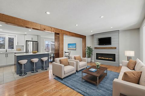 Photo 4 at 19 Chanonhouse Drive, Richmond, Stittsville