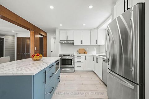 Photo 7 at 19 Chanonhouse Drive, Richmond, Stittsville