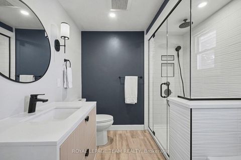 Photo 15 at 19 Chanonhouse Drive, Richmond, Stittsville