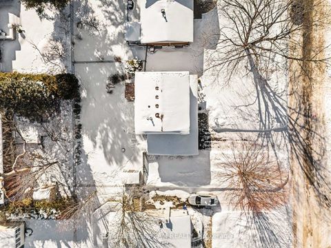 Photo 20 at 19 Chanonhouse Drive, Richmond, Stittsville