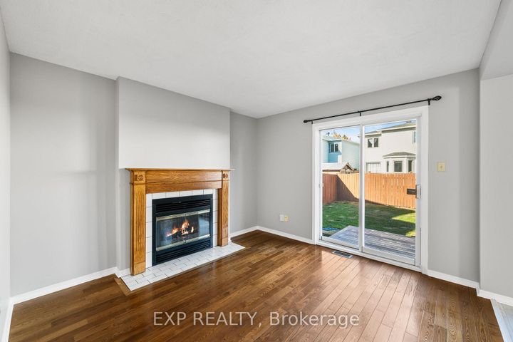 Photo 14 at 32 Peacock Crescent, Nepean (Cedargrove/Fraserdale), Ottawa