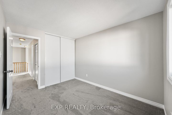 Photo 23 at 32 Peacock Crescent, Nepean (Cedargrove/Fraserdale), Ottawa