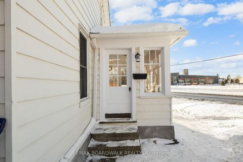 Photo 3 at 54 Coleman Street, Carleton Place