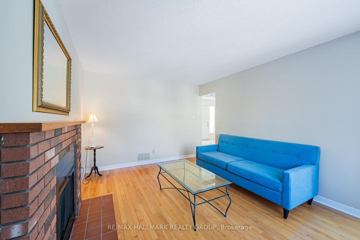 Photo 18 at 52 Thare Crescent, Nepean (Knollsbrook), Ottawa