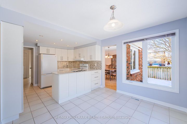 Photo 23 at 52 Thare Crescent, Nepean (Knollsbrook), Ottawa