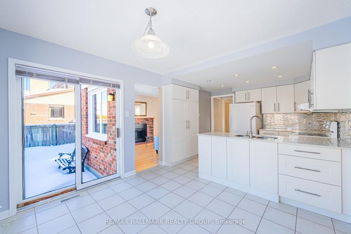 Photo 24 at 52 Thare Crescent, Nepean (Knollsbrook), Ottawa