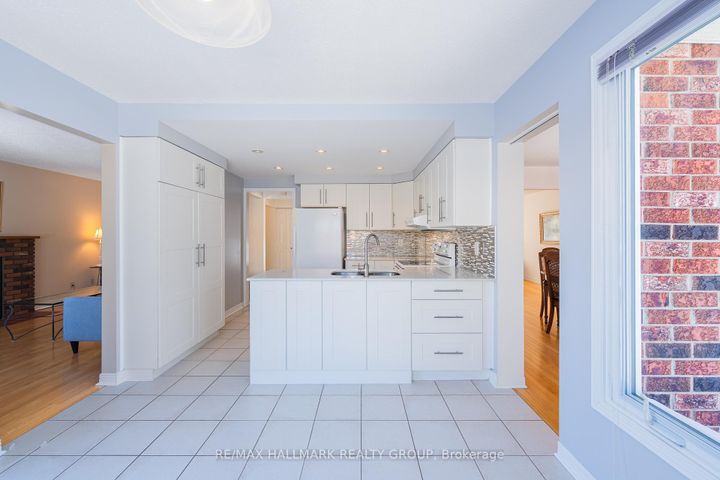 Photo 26 at 52 Thare Crescent, Nepean (Knollsbrook), Ottawa