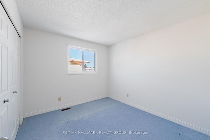 Photo 38 at 52 Thare Crescent, Nepean (Knollsbrook), Ottawa