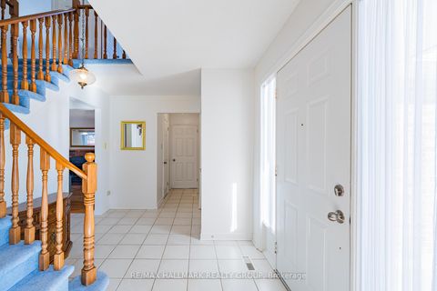 Photo 4 at 52 Thare Crescent, Nepean (Knollsbrook), Ottawa