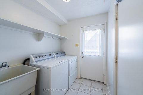 Photo 8 at 52 Thare Crescent, Nepean (Knollsbrook), Ottawa