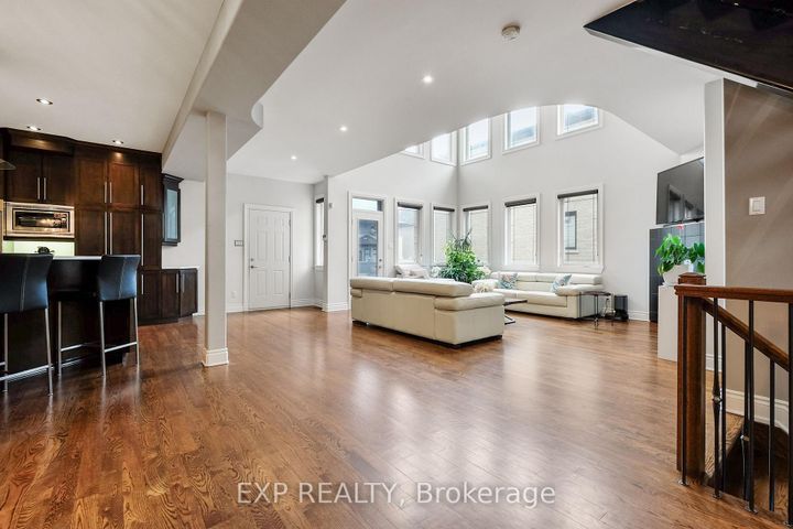 Photo 5 at 459 Rahul Crescent, Nepean (Mooneys Bay), Ottawa