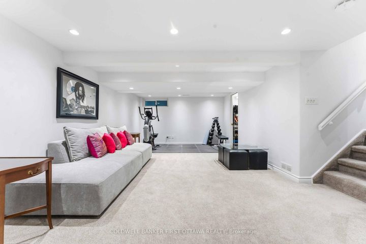 Photo 20 at 33 Monterey Drive, Nepean (Leslie Park), Ottawa