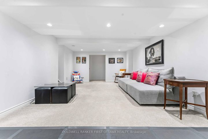 Photo 21 at 33 Monterey Drive, Nepean (Leslie Park), Ottawa