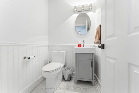 Photo 13 at 33 Monterey Drive, Nepean (Leslie Park), Ottawa