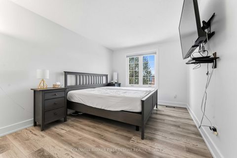 Photo 14 at 33 Monterey Drive, Nepean (Leslie Park), Ottawa