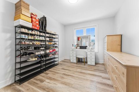 Photo 15 at 33 Monterey Drive, Nepean (Leslie Park), Ottawa